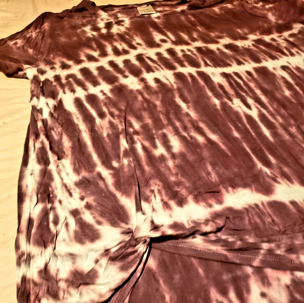 Time and tru XL tunic. Form fitting